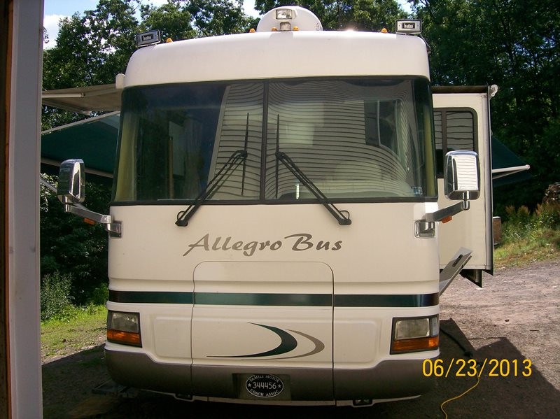 2002 Tiffin Allegro Bus - 002
