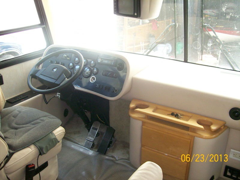 2002 Tiffin Allegro Bus - 012