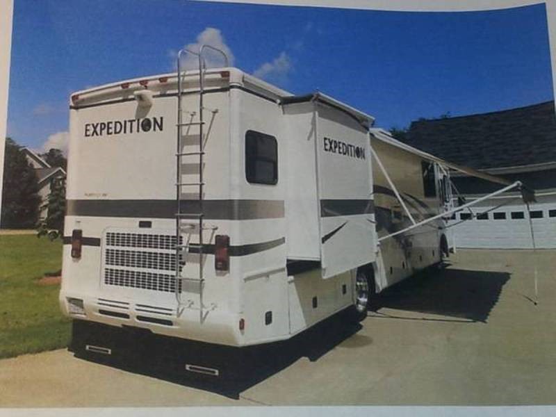 2001 Fleetwood Expedition 36T - 004