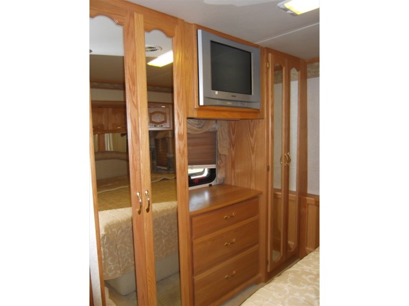 2005 Newmar Mountain Aire 3505 - 020