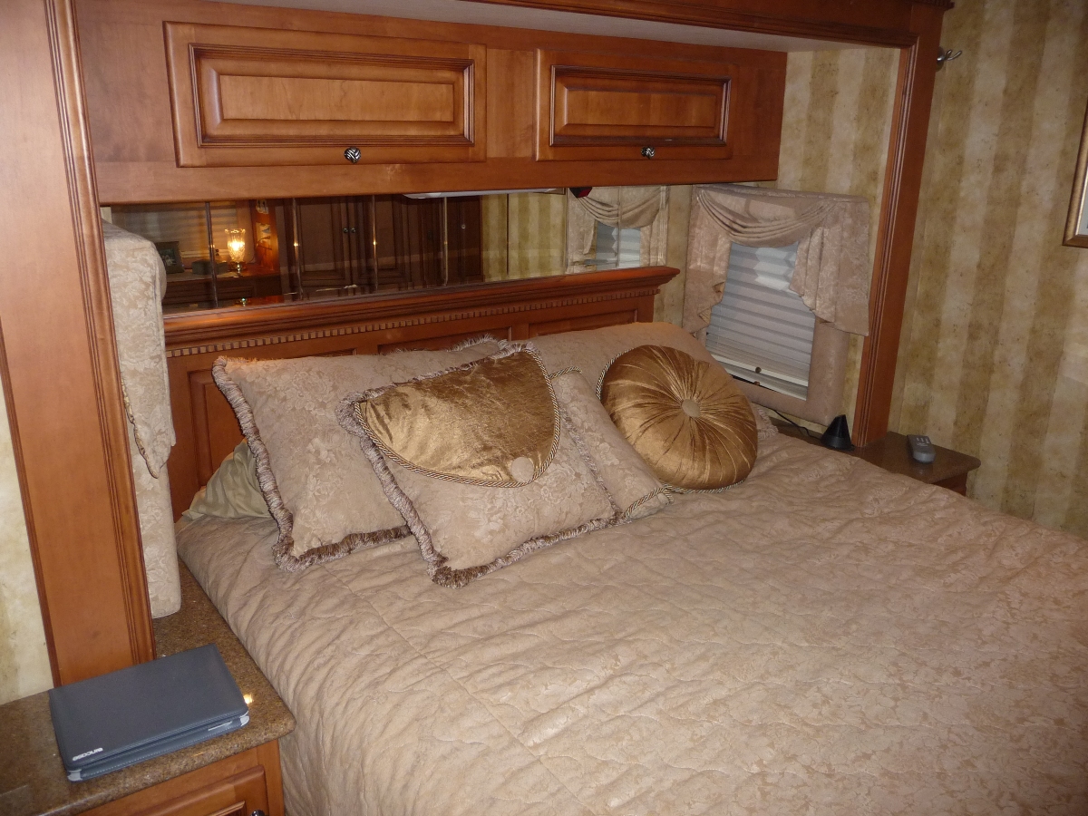 2003 Travel Supreme Select 41ft RV for selL in Indio, CA California