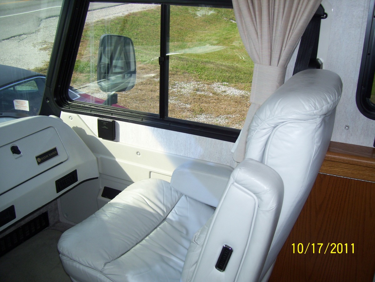 1995 Holiday Rambler Endeavor FSBO in Corbin, Kentucky