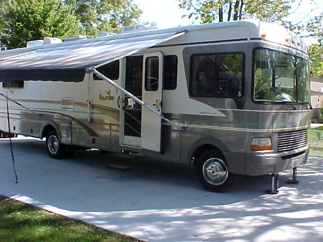 2000 Fleetwood Bounder, FSBO in Milann, Missouri