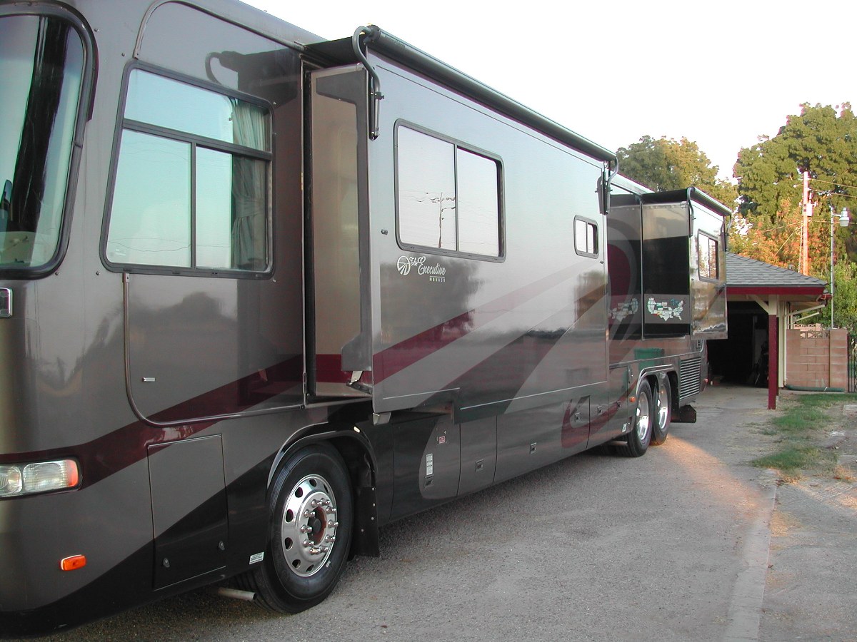 2003 Monaco Executive 43DS2 For Sale By Owner in California
