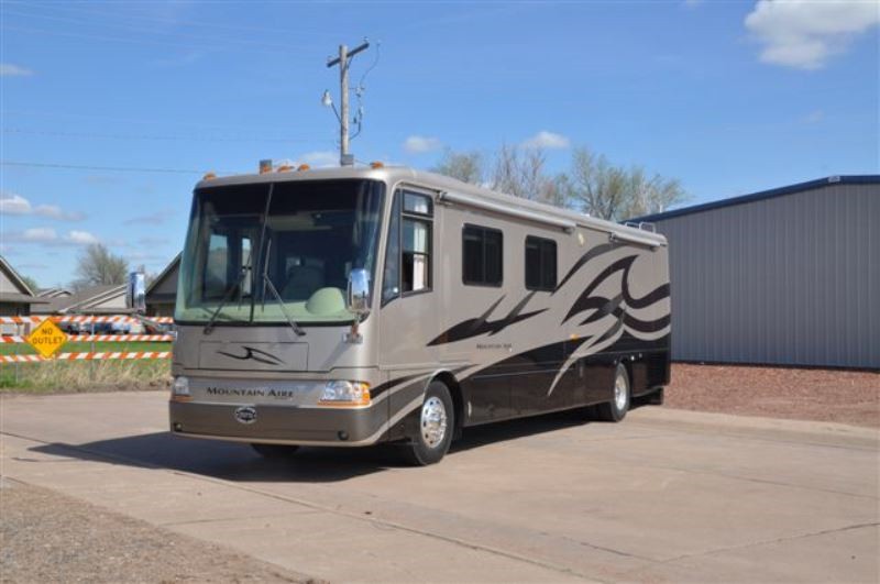 2004 Newmar Mountain Aire For Sale