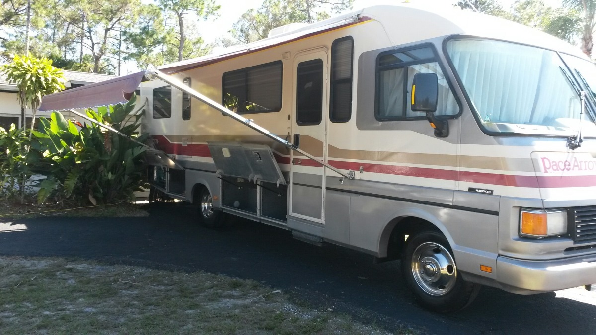 1992 Fleetwood Pace Arrow 32H