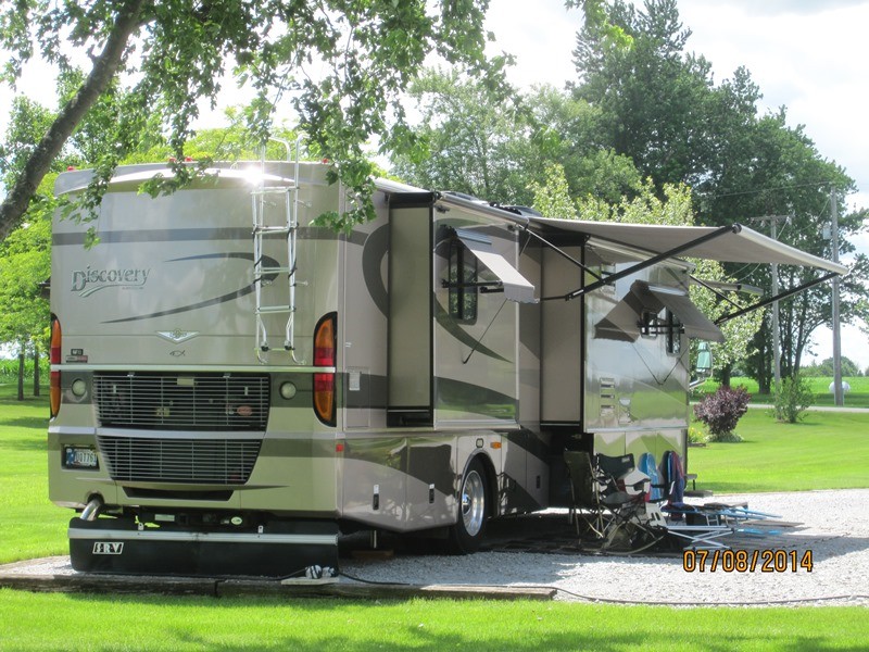 2004 Fleetwood Discovery 39L - 001