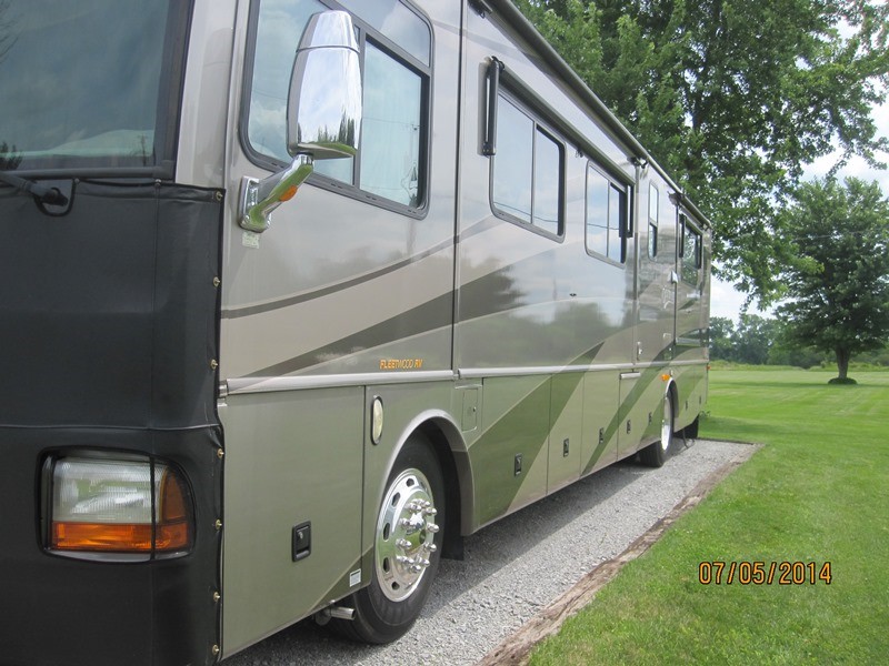2004 Fleetwood Discovery 39L - 005