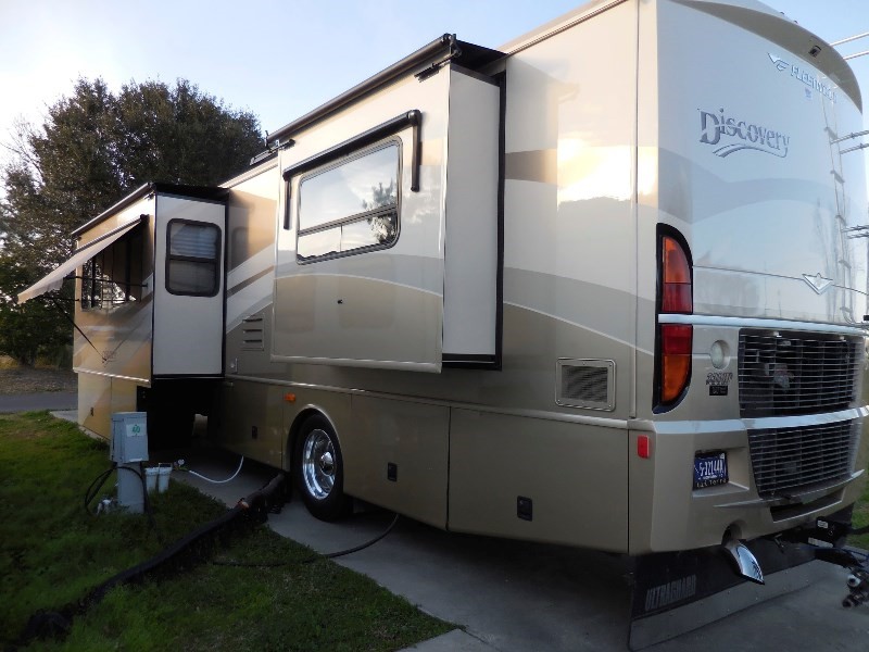 2006 Fleetwood Discovery 39S - 004