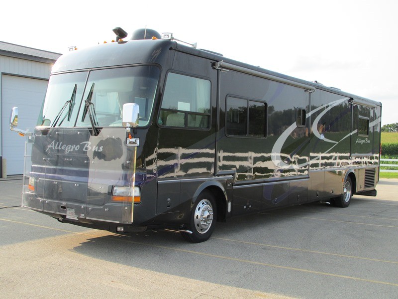 2003 Tiffin Allegro Bus - 002