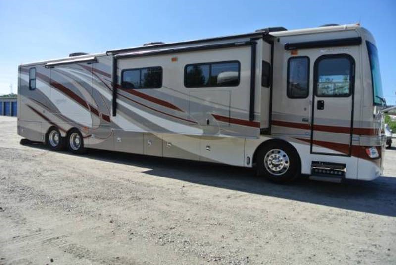 2012 Fleetwood Discovery 42M - 002