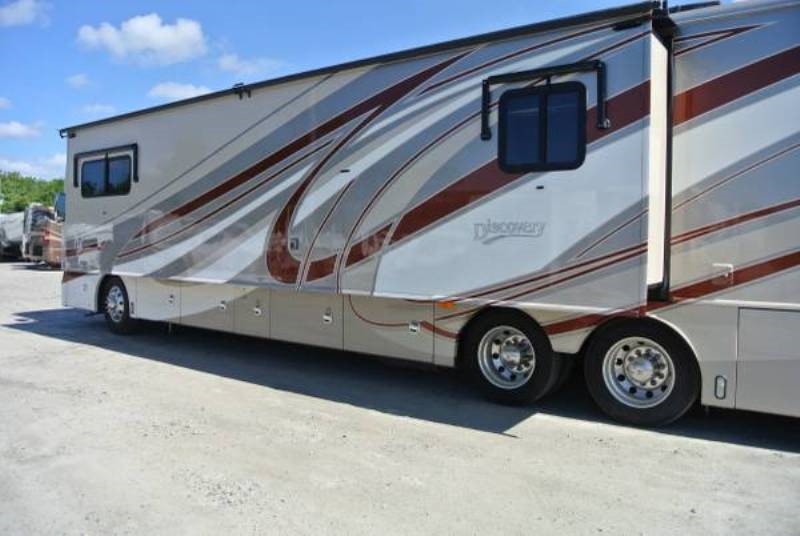 2012 Fleetwood Discovery 42M - 003