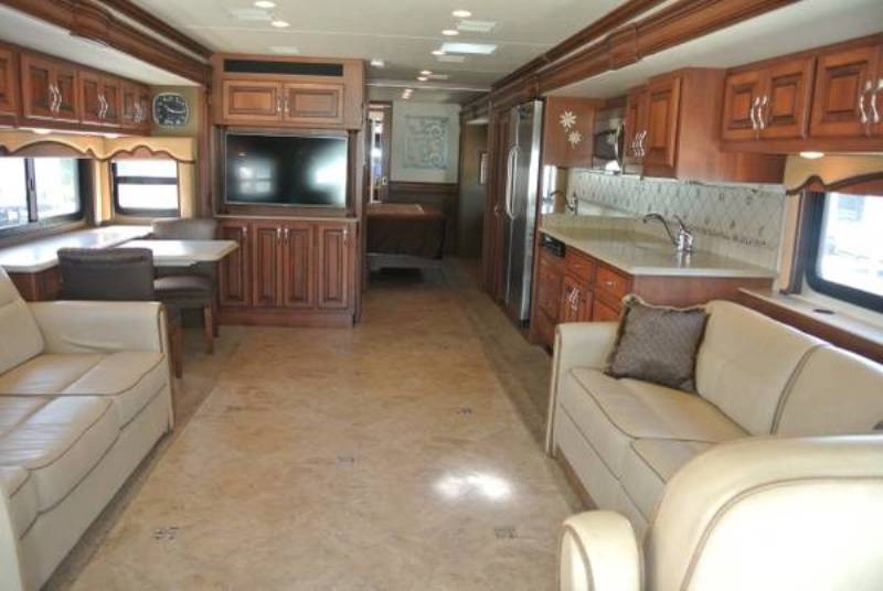 2012 Fleetwood Discovery 42M - 005