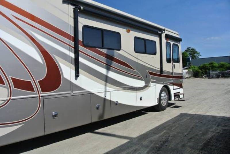 2012 Fleetwood Discovery 42M - 009