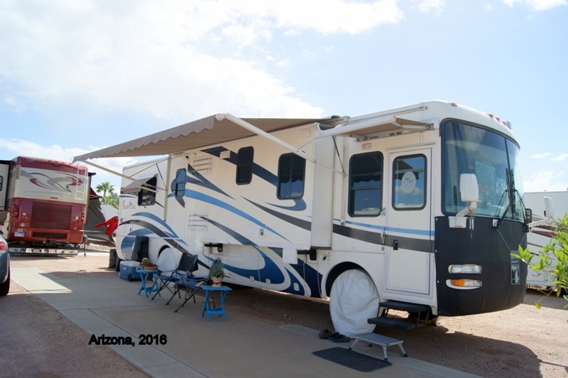2005 National RV TropiCal T370 - 001