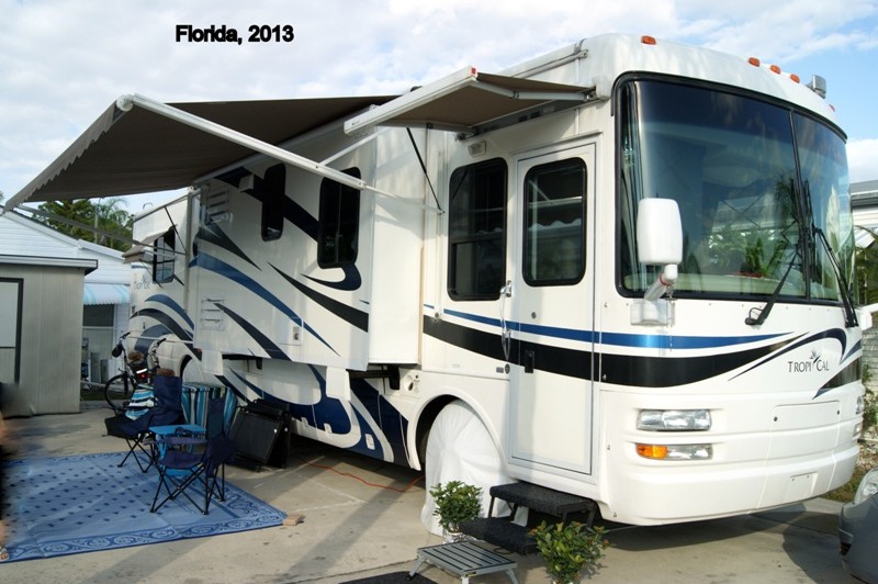 2005 National RV TropiCal T370 - 022