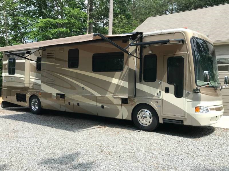 2007 National RV Pacifica QS40C  - 001