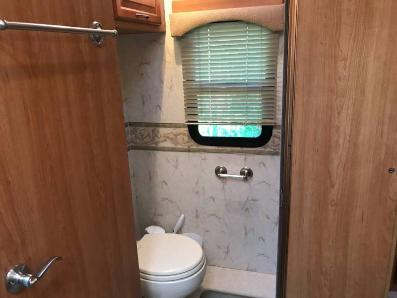2007 National RV Pacifica QS40C  - 020