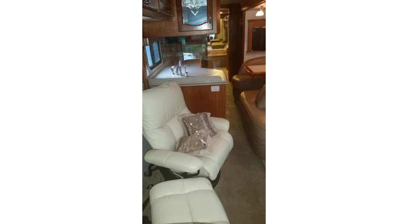 2005 Newmar Mountain Aire 4301 - 008