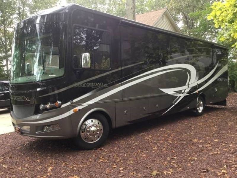 2015 Forest River Georgetown XL 378TS - 002