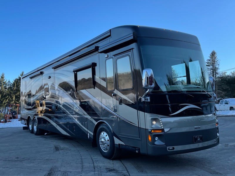 2012 Newmar Mountain Aire 4344 - 001