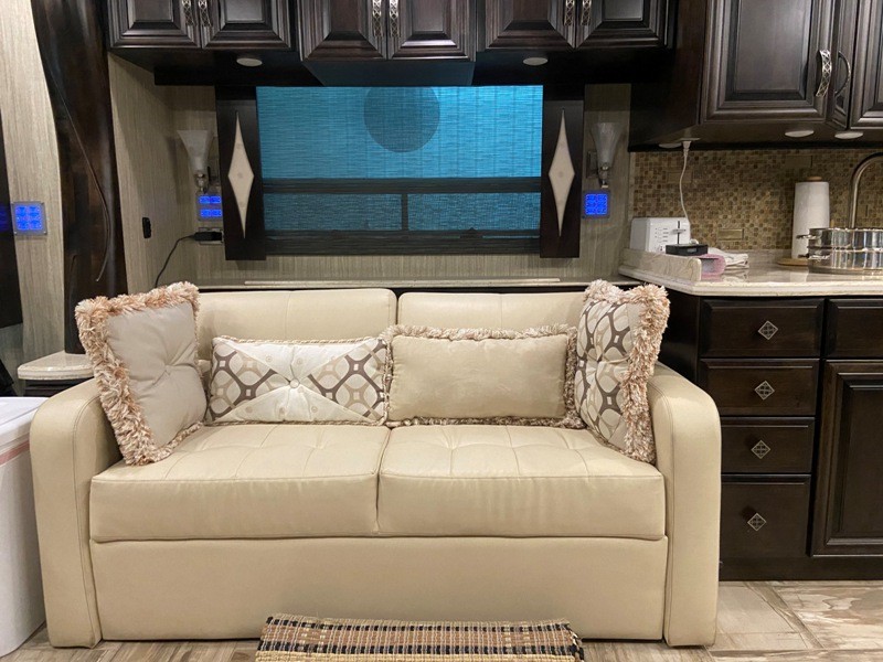 2016 Newmar London Aire 4553 - 006