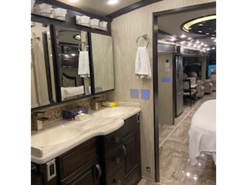 2016 Newmar London Aire 4553 - 011