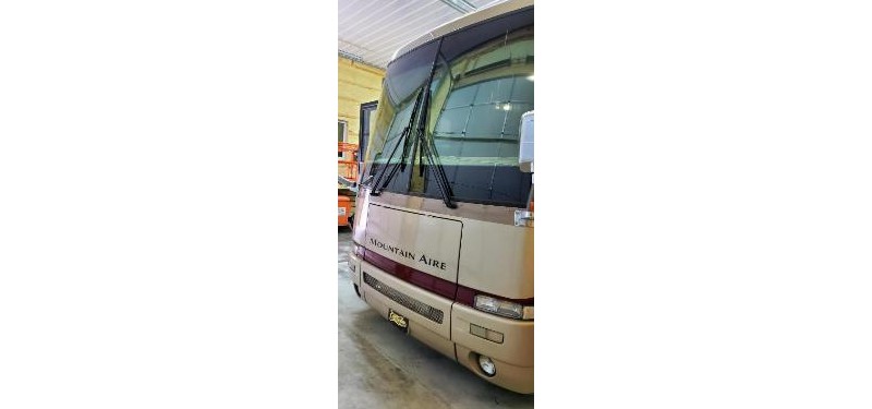 2002 Newmar Mountain Aire 3953 - 006